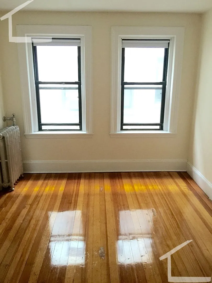 Allston Packard's Corner - One Bedroom — Photo 3