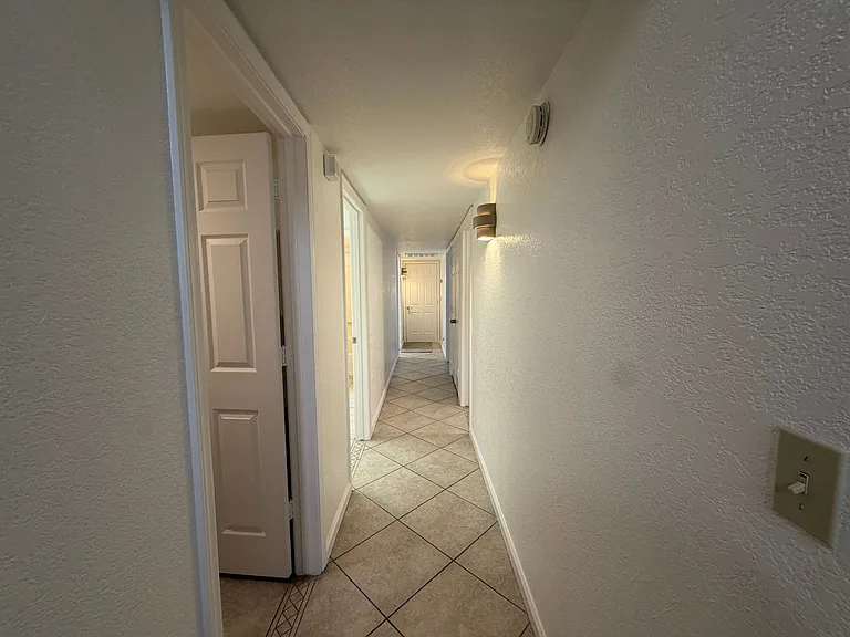 2911 Country Club Dr — Photo 16