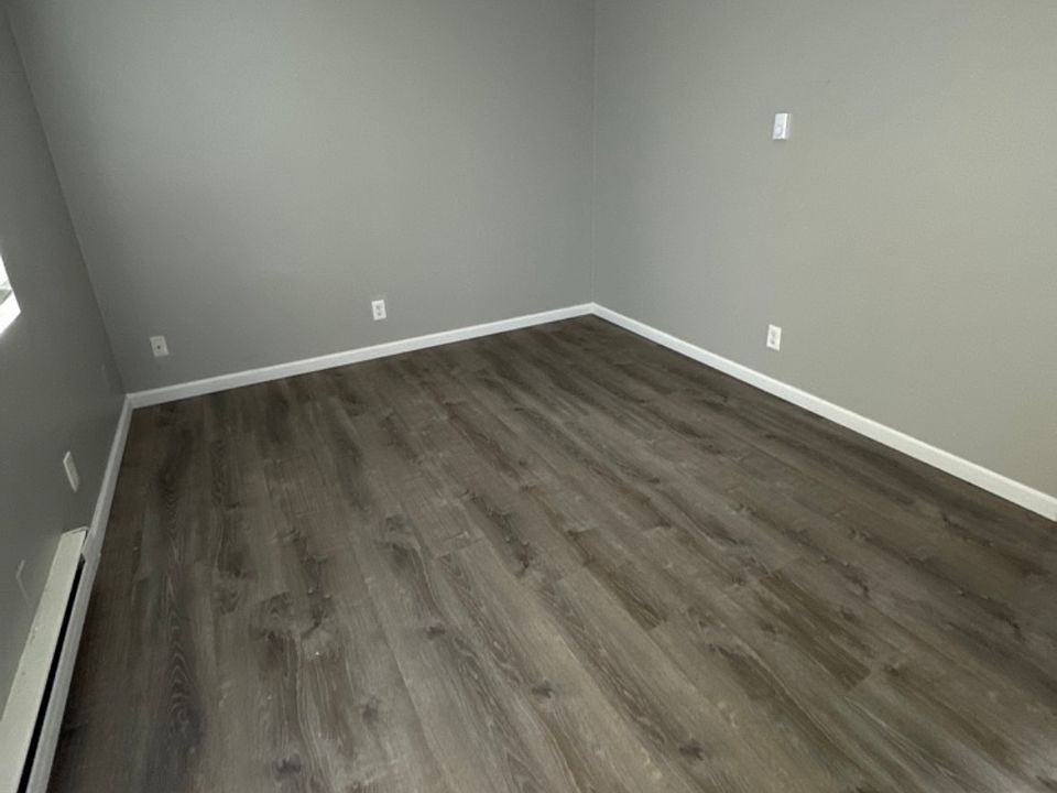 1st image of 304 15th St SE #81