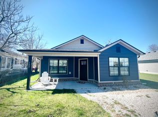 132 E Haiti Rd, Berea, KY 40403