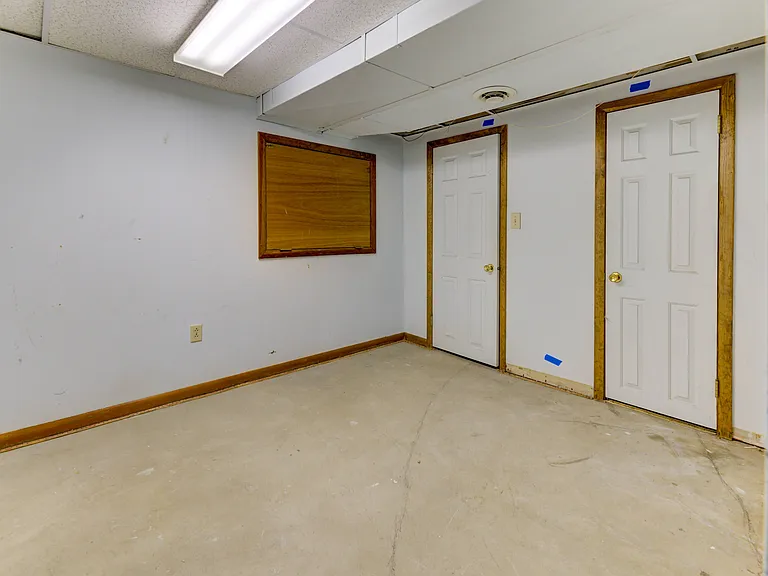 13 Cloverfield Dr — Photo 37
