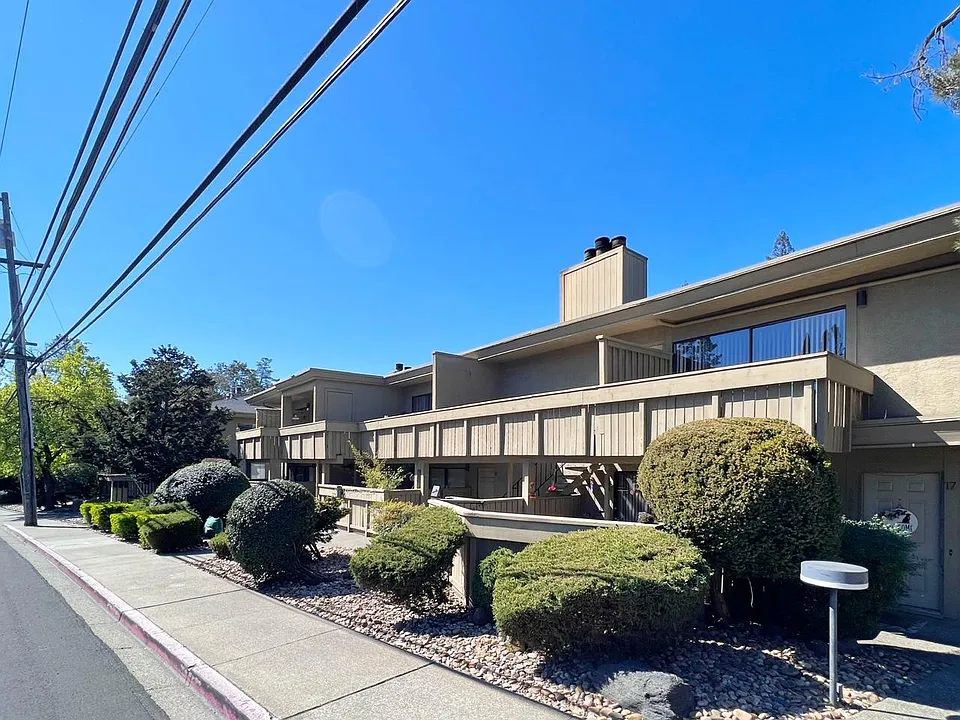 Moraga Road