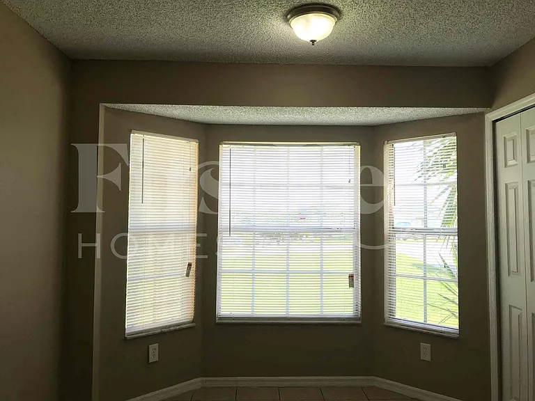 6524 Viewpoint Ct — Photo 2
