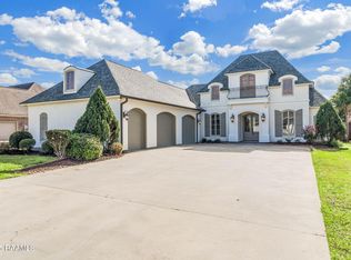 204 Psalm Ct, Youngsville, LA 70592