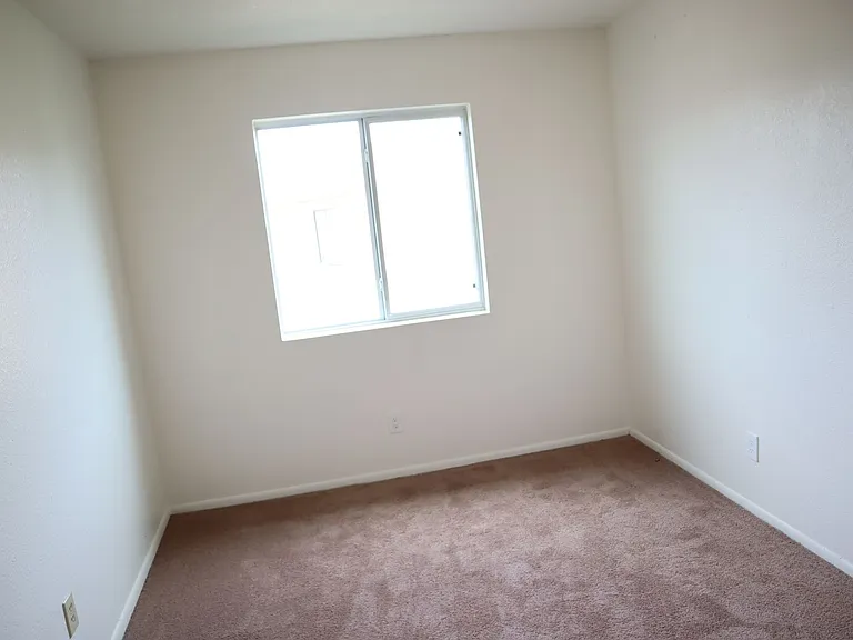 4241 Plaza Oro Loma #B — Photo 13