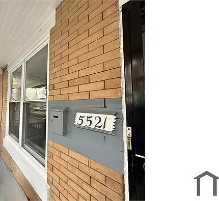 3 bed, 1230 sqft, $2,300 — Photo 2