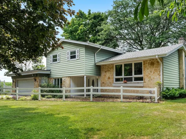 1381 Western AVENUE, Cedarburg, WI 53012