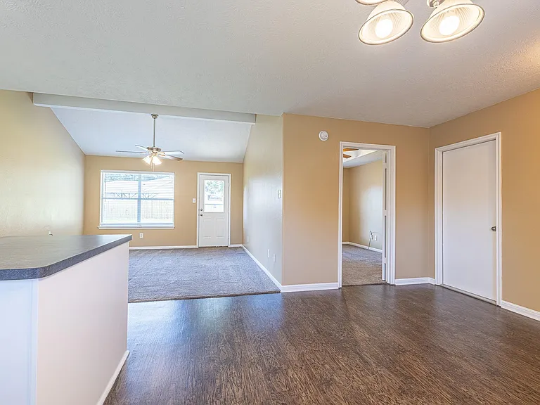 16381 Many Trees Ln — Photo 8