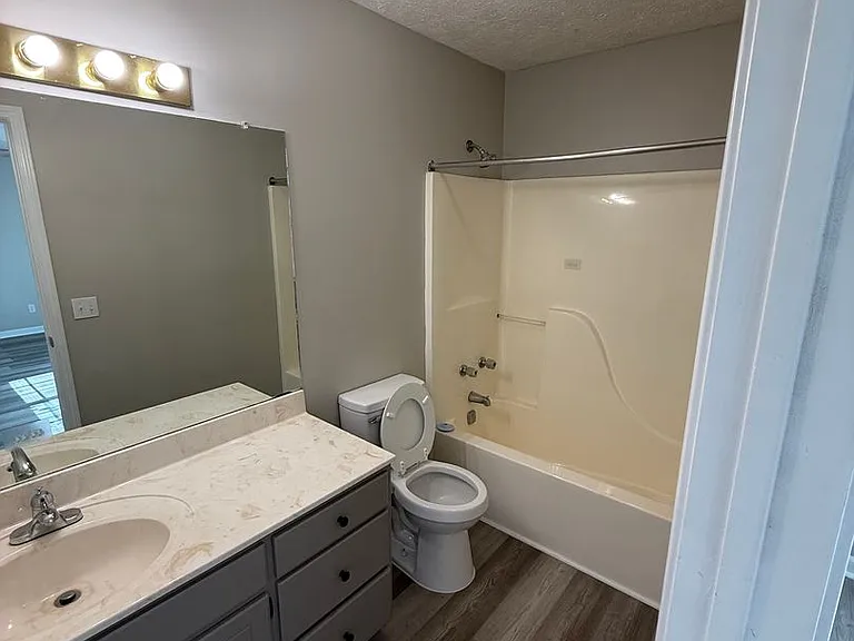 307 Carver Dr — Photo 9