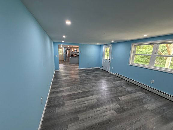 5th image of 1342B Intervale Rd #B