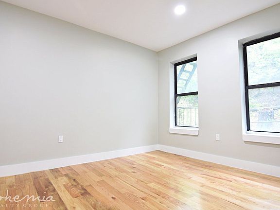 3rd image of 3150 Bailey Ave APT 2G