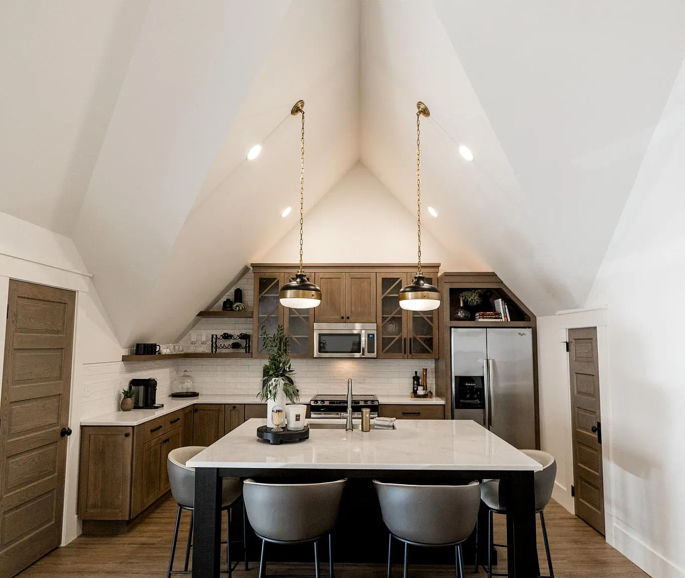 122 W Lexington Ave — Photo 1