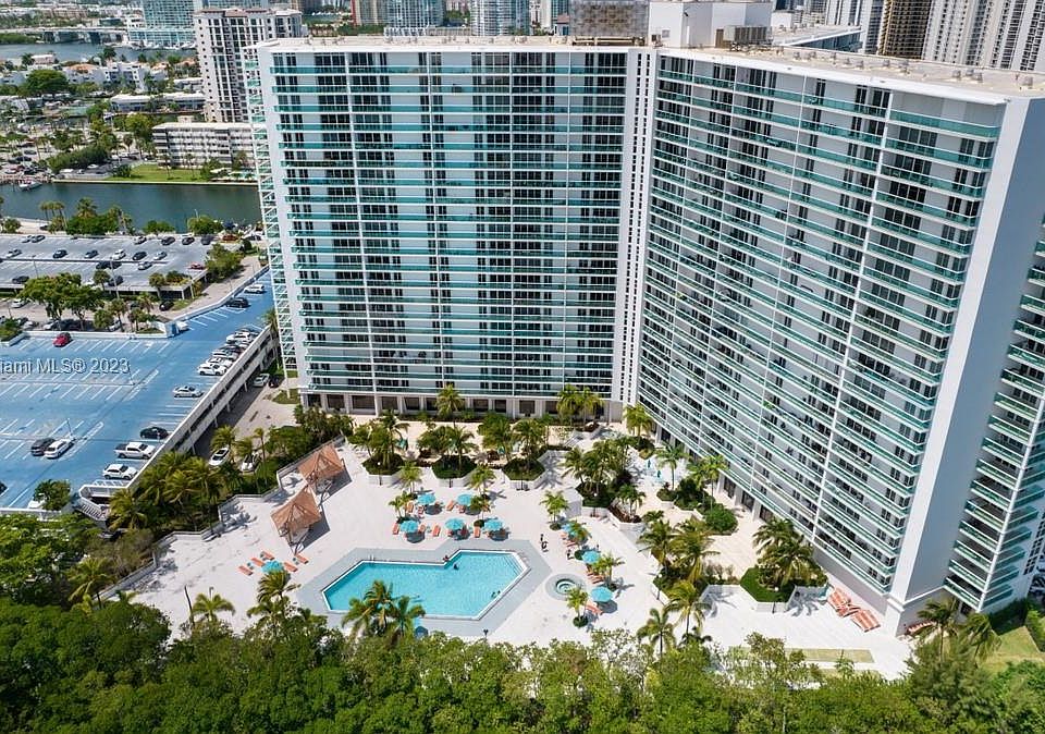 Exploring 100 Bayview Drive, Sunny Isles Beach, FL: A Complete Guide