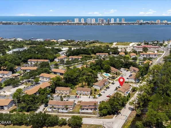 480 Reed Canal Rd, Daytona Beach, FL 32119