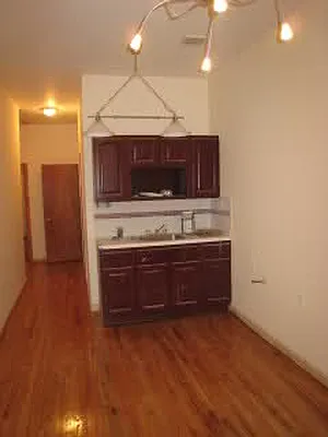 Rented by Land Line Realty Group LLC | media 16