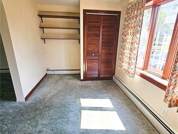 5th image of 71 Lincoln St