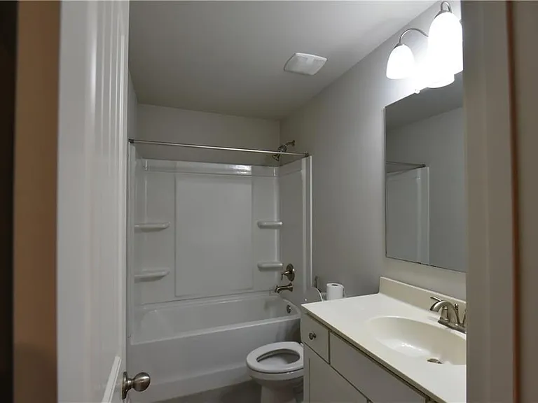 4358 Mantova Dr — Photo 29