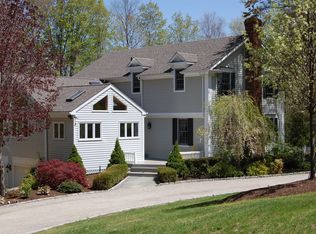 37 Kingswood Pl, Ridgefield, CT 06877