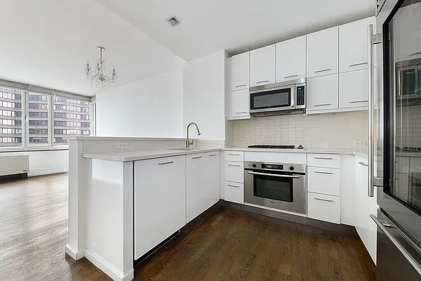Rented by Higgins Realty Group LLC | media 13