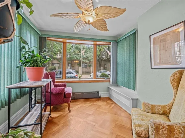 1927 Batchelder Street image 4 of 12