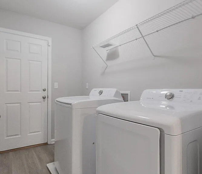 4612 Firestone Rd — Photo 19