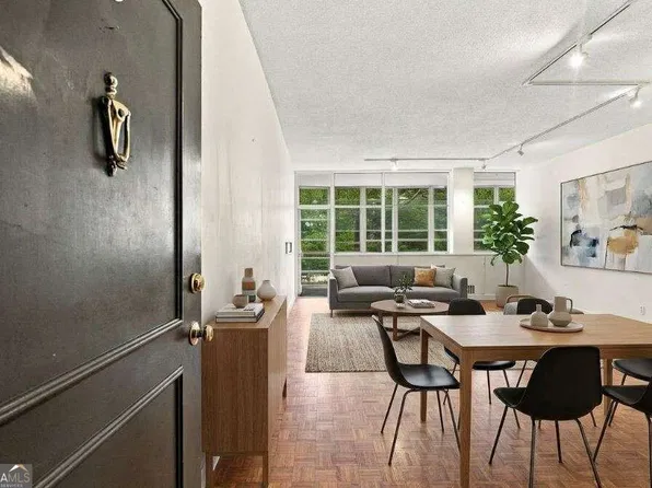 3060 Pharr Court North NW APT 207, Atlanta, GA 30305