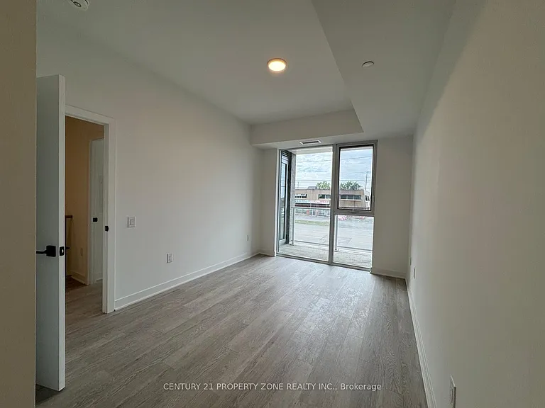 2782 Barton St E #102 — Photo 9