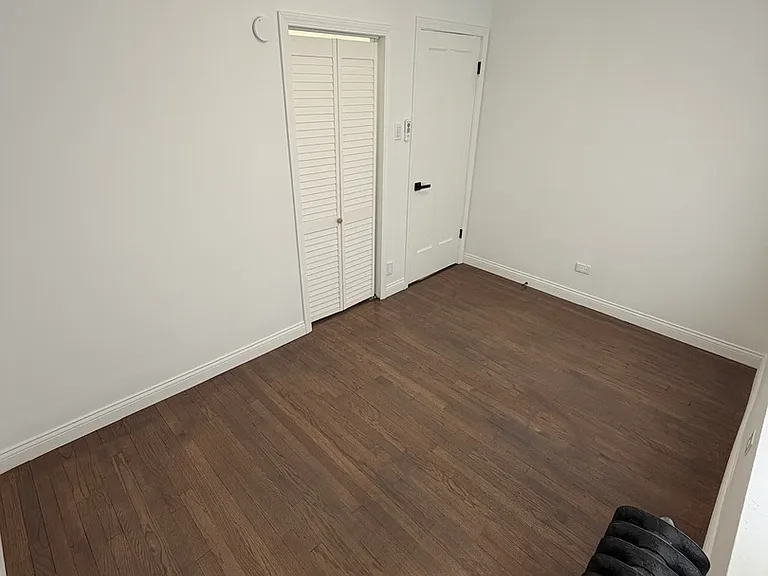 8040 S Rhodes Ave #1 — Photo 10