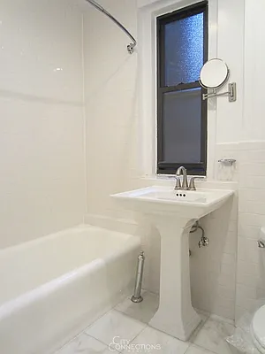 Rented by City Connections Realty | media 7