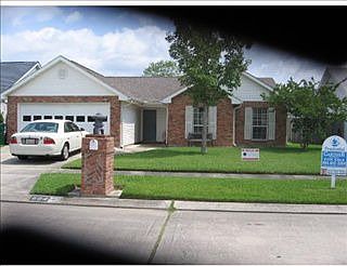 1st image of 604 Mayflower Ct