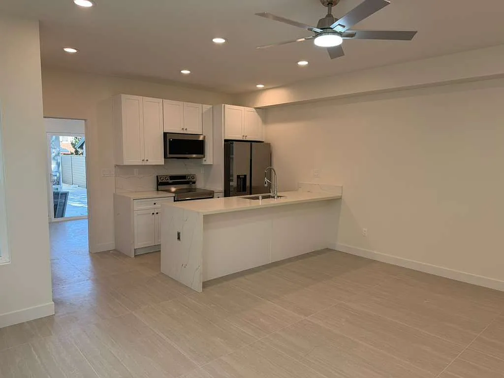 3326 Altadena #201 - 1 — Photo 1