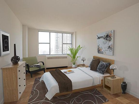 4th image of 320 E 46th St APT 33D