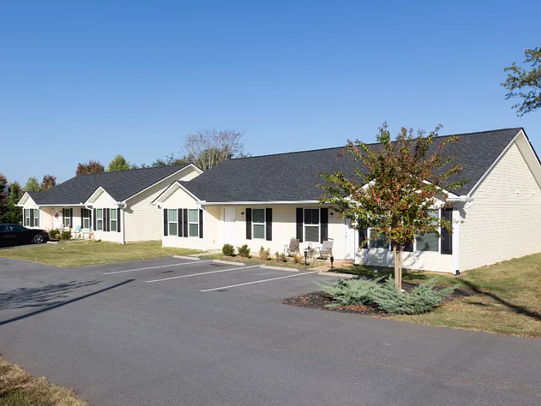217 Walnut Hill Dr #A — Photo 1