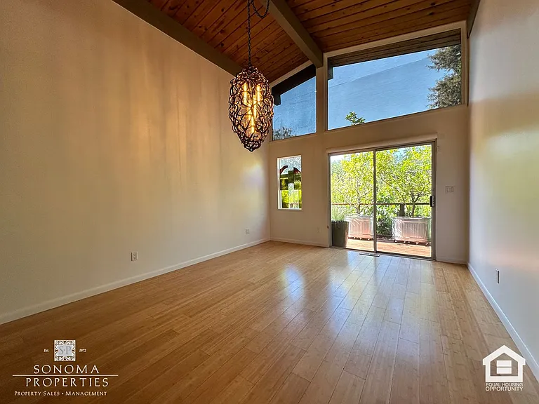 417 Brazil St — Photo 5