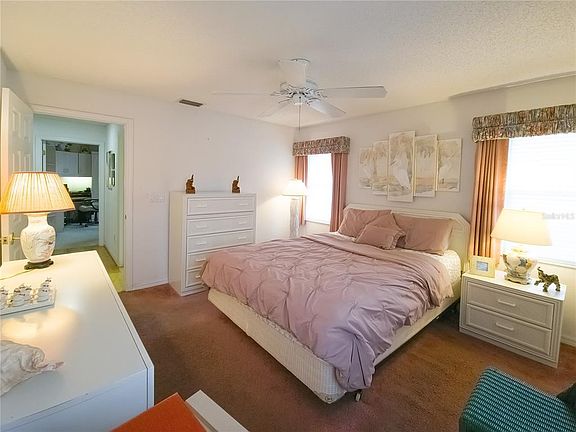3rd image of 19 San Rafael Ct