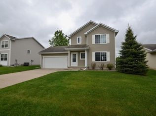 10124 Catalina Dr, Johnston, IA 50131