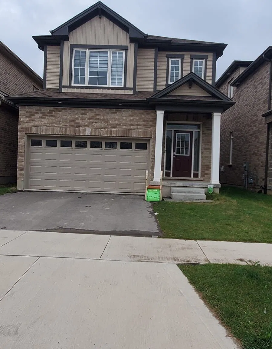 4 bed, $3,300 — Photo 1
