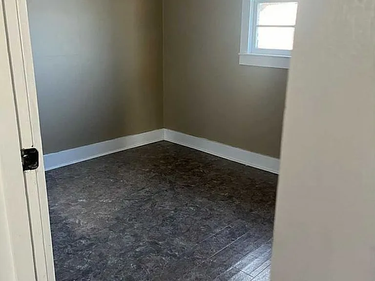 2544 Bradshaw Rd — Photo 5