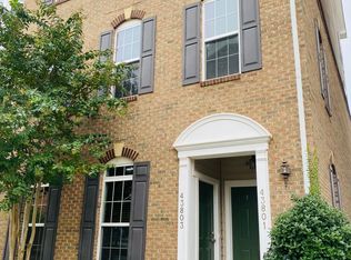 4380 Kingston Station Ter, Ashburn, VA 20148