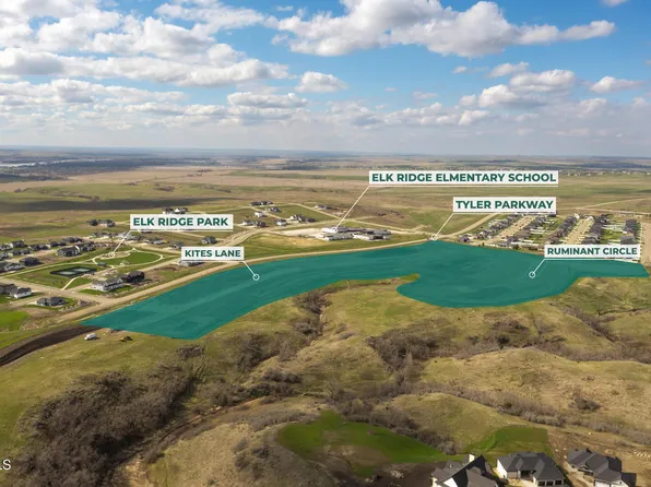 4209 Ruminant Cir, Bismarck, ND 58503