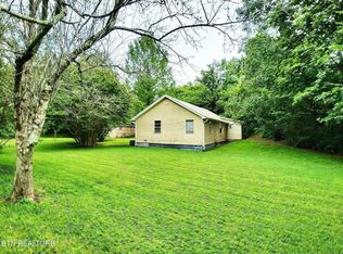 7028 Vonore Rd, Loudon, TN 37774