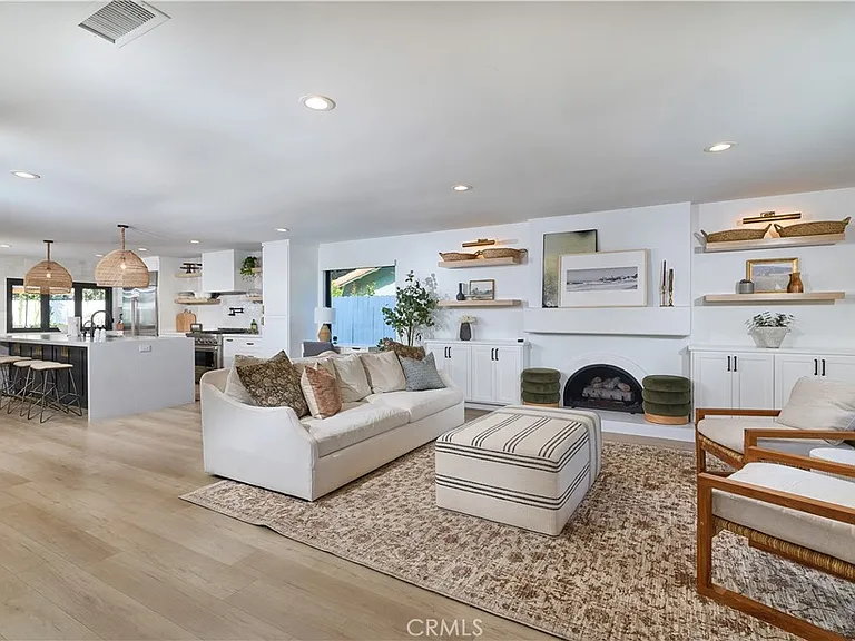 2140 Mountain Vista Dr — Photo 4