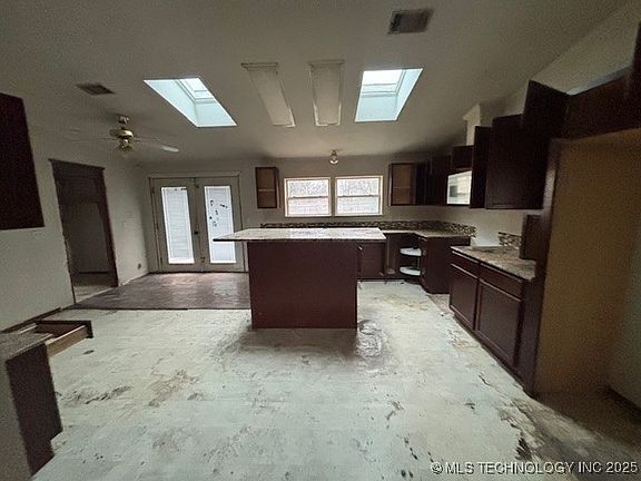 4th image of 12270 W 835th Rd