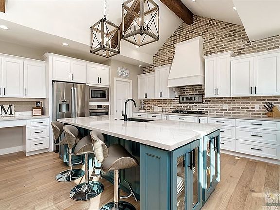 5th image of 6033 Canyonwoods Dr