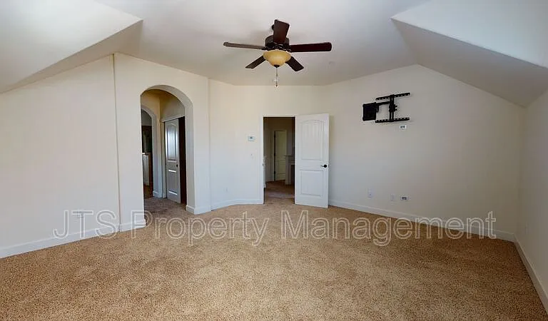 1349 Piper Pl — Photo 22