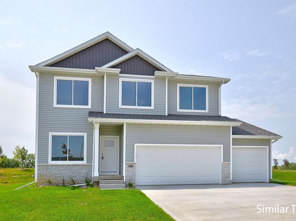 5551 167th St, Urbandale, IA 50323
