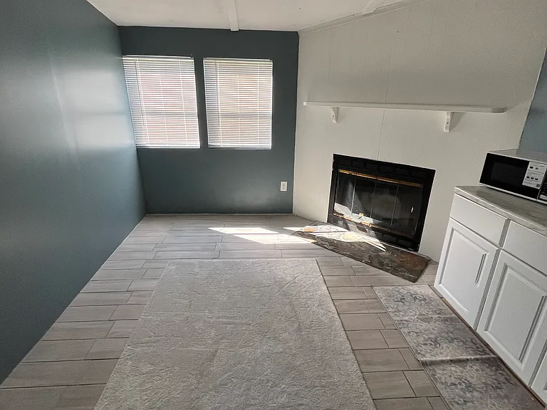 413 Deer Ln #413A — Photo 6