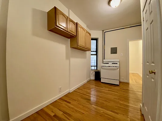 Rented by Corcoran | media 8