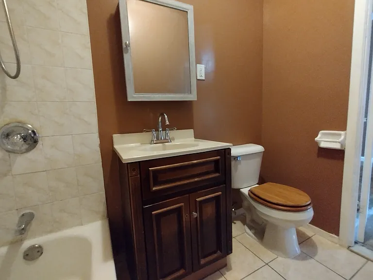 1478 E 93rd St #1 — Photo 31