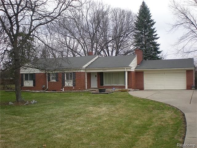 1st image of 24080 Woodland Dr